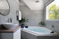 Book Daylesford Accommodation Vacations New South Wales Tourism New South Wales Tourism 