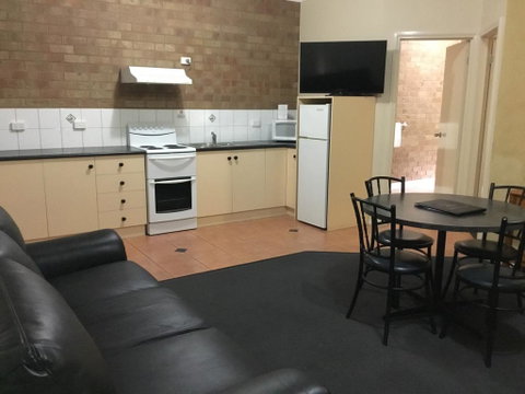 Bridges On Meninya Motel & Apartments - New South Wales Tourism  1