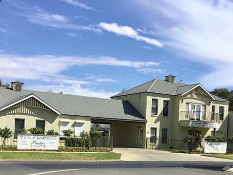 Bridges On Meninya Motel & Apartments - New South Wales Tourism  0
