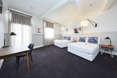 Bridgeview Hotel Willoughby - New South Wales Tourism  0