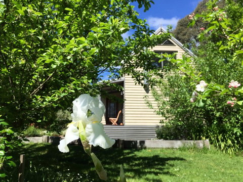 Brigadoon Cottages - New South Wales Tourism  2
