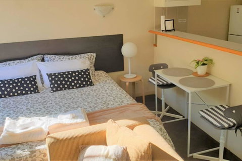 Brisbane City Resort Style Studio Waterfront Apartment - WINTER SPECIAL! - New South Wales Tourism  2