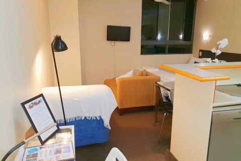 Brisbane City Resort Style Studio Waterfront Apartment - WINTER SPECIAL! - New South Wales Tourism  3