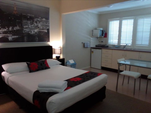 Brisbane Street Studios - New South Wales Tourism  1