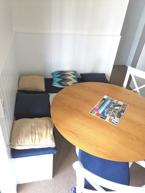 Broadbeach Private Apt With CHA - New South Wales Tourism  3