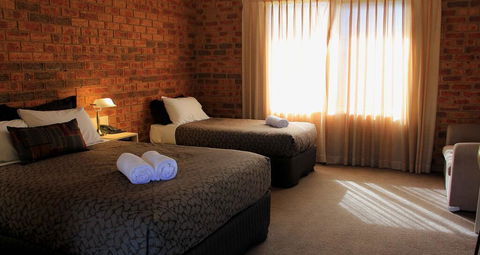 Broadford Sugarloaf Motel - New South Wales Tourism  2