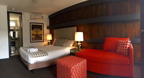 Brougham Arms Hotel - New South Wales Tourism  1