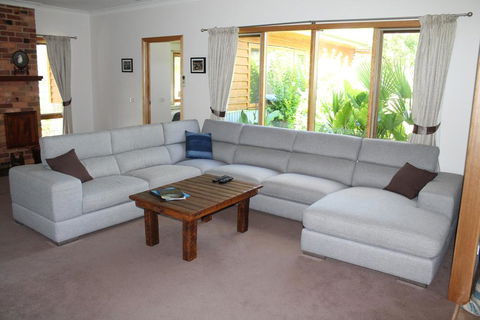 Buffalo River Homestead - New South Wales Tourism  2