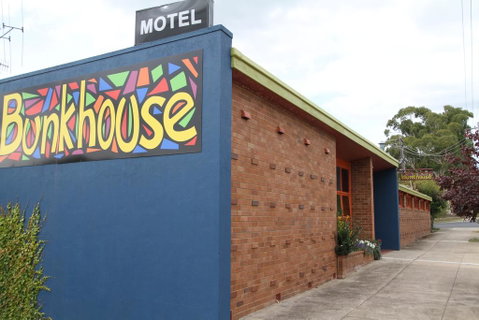 Bunkhouse Motel - New South Wales Tourism  2