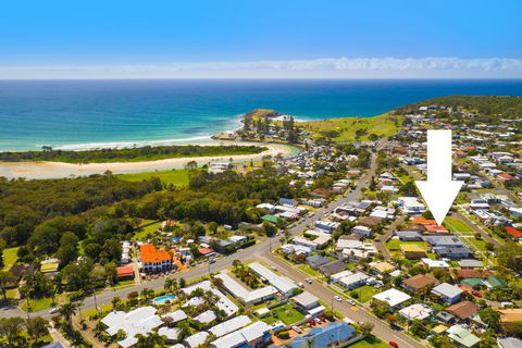 Burkeys, 5 Main Street - New South Wales Tourism  3