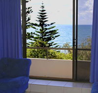 By The Sea Unit 3 13 Esplanade Kings Beach - New South Wales Tourism 