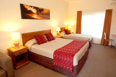 Byron Motor Lodge Motel - New South Wales Tourism  0