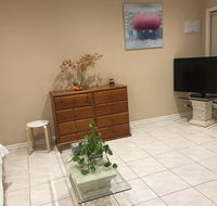 Cairnlea St Albans Townhouse - New South Wales Tourism 