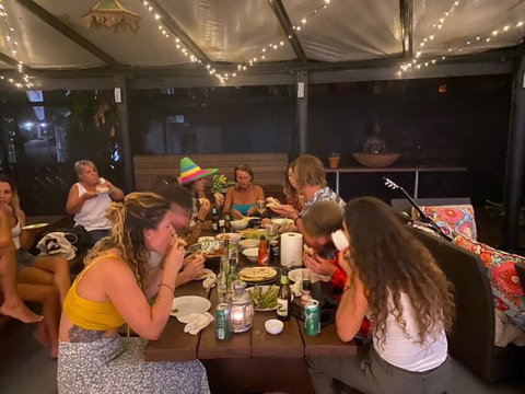 Cairns Beaches Flashpackers - New South Wales Tourism  1