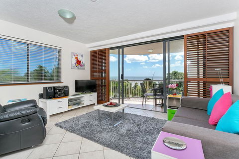 Cairns Esplanade Apartment - New South Wales Tourism  2