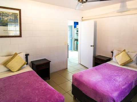 Cairns New Chalon - New South Wales Tourism  2