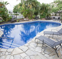 Cairns Plaza Hotel - New South Wales Tourism 