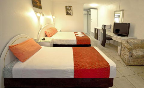 Calico Court Motel - New South Wales Tourism  1