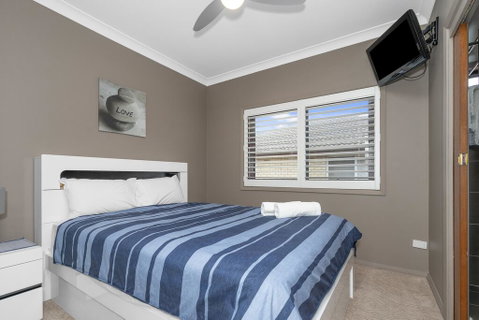 Calypso, Unit 5 - The Entrance - New South Wales Tourism  3
