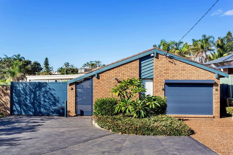 Campbell Avenue, 28 - New South Wales Tourism  3