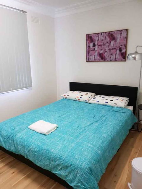 CAMPBELLTOWN HOLIDAY HOME 3 BED + FREE PARKING NCA039 - New South Wales Tourism  3