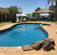 Capricorn Motor Inn - New South Wales Tourism 