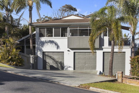 Captains Quaters - New South Wales Tourism  0