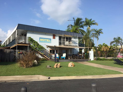 Cardwell Beachfront Motel - New South Wales Tourism  0