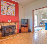 Carrick Fergus - Centrally located family home - New South Wales Tourism 