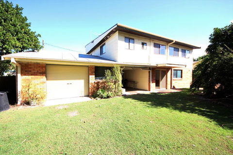 Casa De Tobo At Hat Head - New South Wales Tourism  0