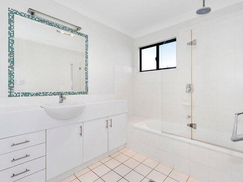 Casuarina Escape - New South Wales Tourism  1