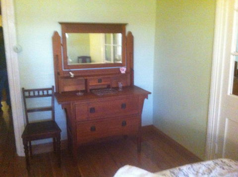 Catania Cottage & Farmhouse - New South Wales Tourism  1