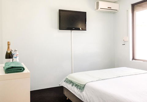 Caversham Bed & Breakfast - New South Wales Tourism  0