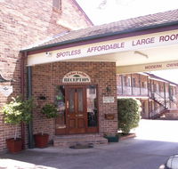 Cedar Lodge Motel