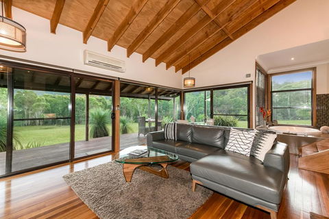 Cedars Mount View - New South Wales Tourism  3