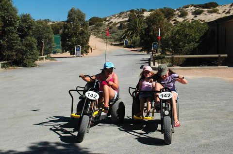 Ceduna Shelly Beach Caravan Park - New South Wales Tourism  1