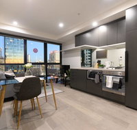 Central City Pad 1 Bathroom Apartment with View - New South Wales Tourism 