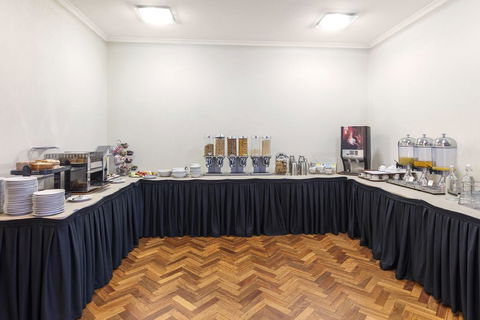 Central Motel & Apartments, Best Western Signature Collection - New South Wales Tourism  3