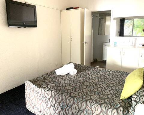 Central Motel Mooloolaba - New South Wales Tourism  3