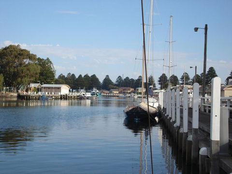 Central Motel Port Fairy - New South Wales Tourism  2