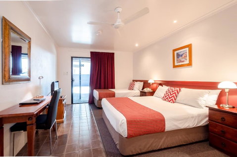 Central Studio Accommodation - New South Wales Tourism  1
