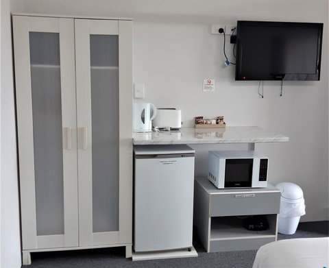 Chaparral Motel - New South Wales Tourism  2