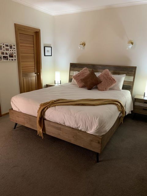 Chateau N'Ville - New South Wales Tourism  3