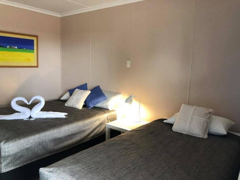 Childers Budget Accommodation - New South Wales Tourism  0