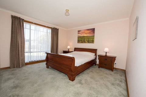 Chillax - New South Wales Tourism  2