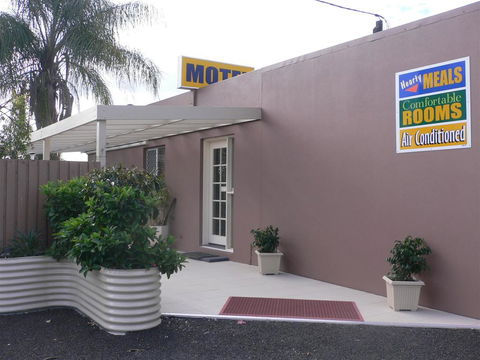 Chinchilla Motel - New South Wales Tourism  0