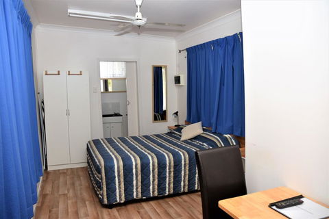 Chinchilla Motel - New South Wales Tourism  2