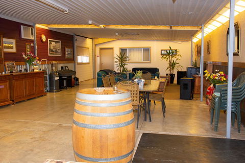 Chrissie's Dongara - New South Wales Tourism  0