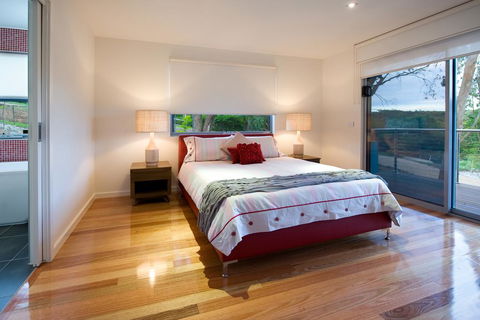 Cinque - New South Wales Tourism  3
