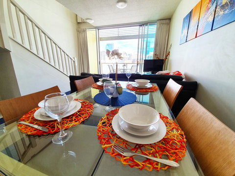 CITY PENTHOUSE , Views, Wine, Pool, Gym, Netflix - New South Wales Tourism  1